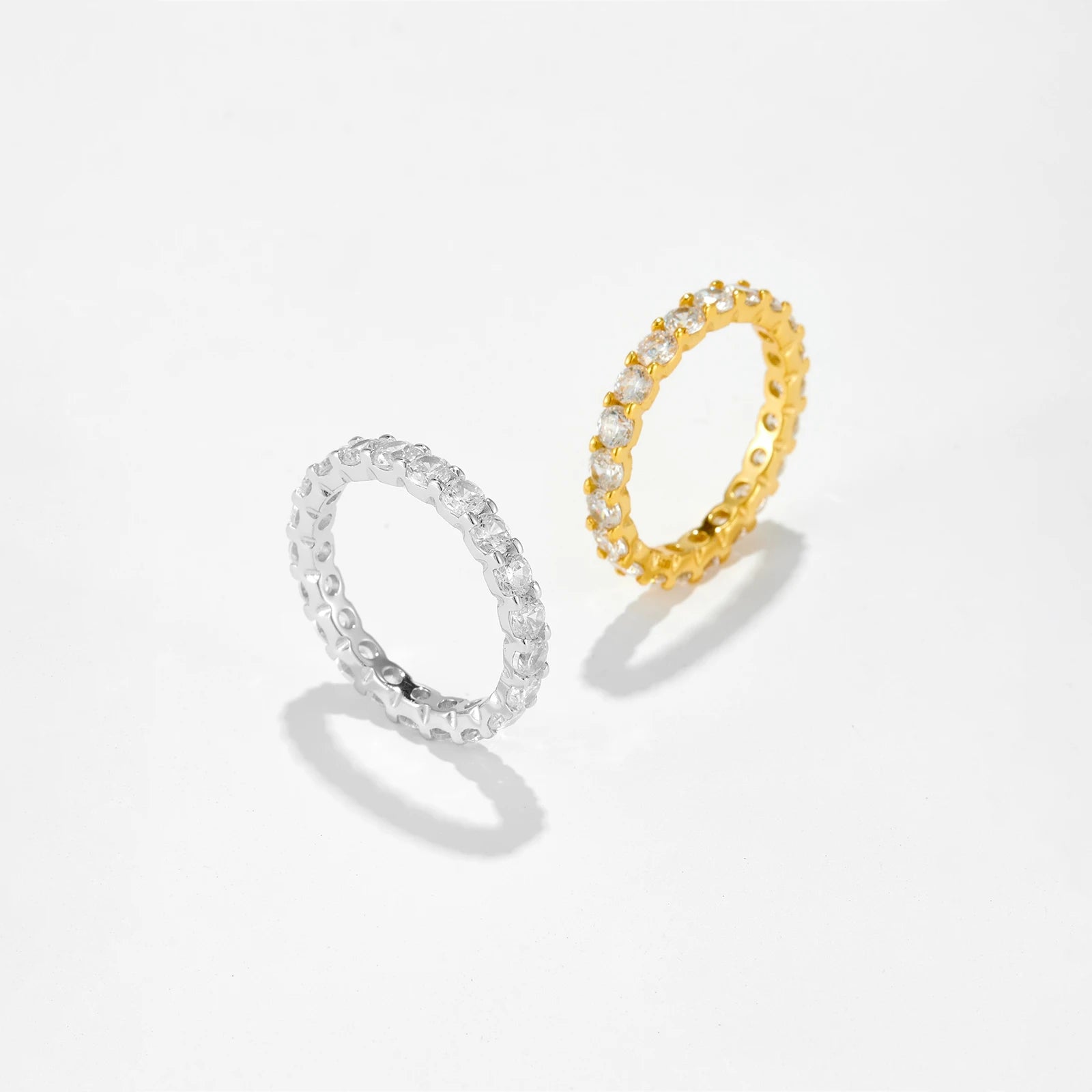 Gold 3mm Zircon Ring